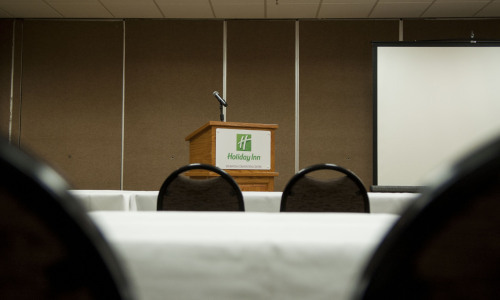 Host your meetings with us! 